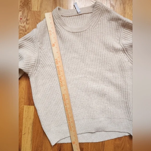 Athleta SierraWool Blend Cream Sweater Soze Medium Hiking Camping Gorpcore Beach - Picture 9 of 10